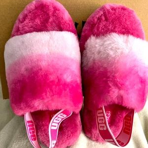 UGG Fluff Yeah Pink Gradient. Size 1. Kids